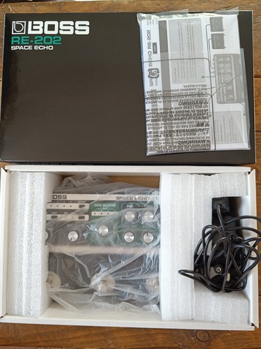 Boss 202 space echo delay - space,