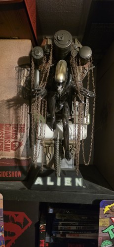 Sideshow collectables alien - collectables,
