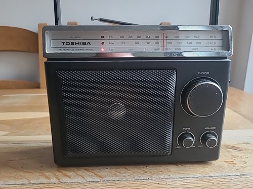 Toshiba radio 1600l band - toshiba, r-1600l
