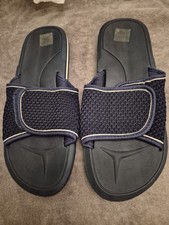 Mens Sliders New Size 10/11