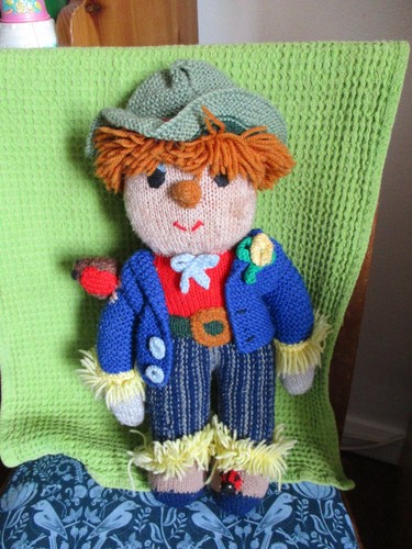 Knitted scarecrow vintage hand - scarecrow,