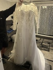 Brand New Lace Wedding Dress