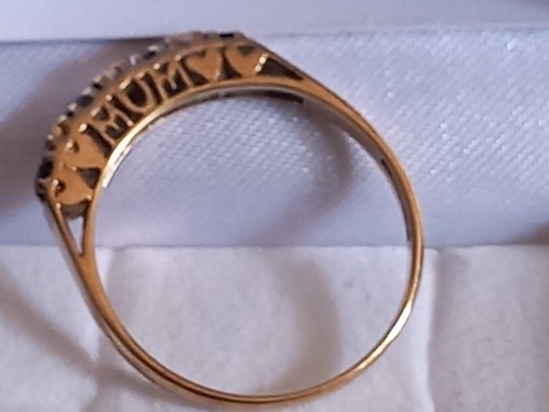 9ct gold sapphire diamond - 9ct,