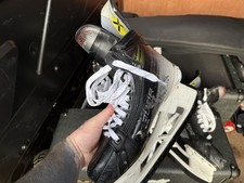 Bauer Hyperlight Pro Ice Hockey Skates Size 8.5 Fit 2 Used