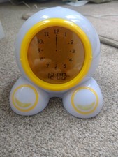 Onaroo Teach Me Time Talking Alarm Clock And Night Light