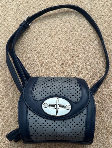 Jane shilton small - shilton,