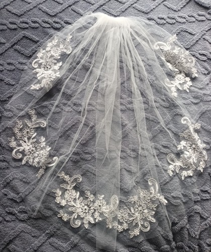 Ivory veil single tier