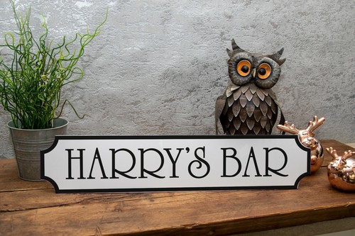 Personalised family name - name, pub