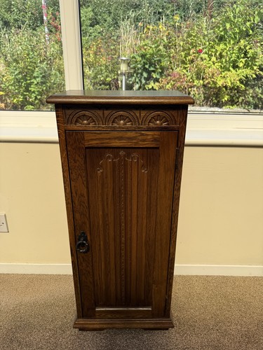Jaycee carved oak storage - carved,
