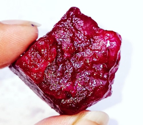 Natural red beryl - 73.65+,