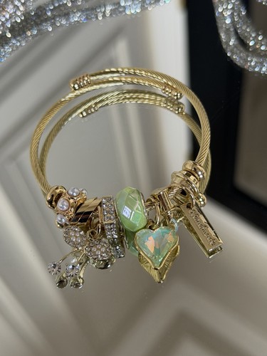 Luxetreasures gold bangle - gold,