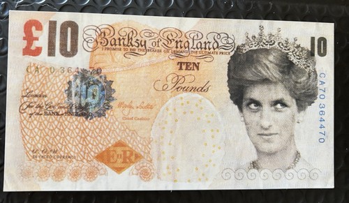 Banksy faced tenner - di-faced, £10