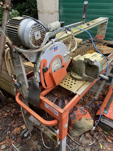 Tile brick cutter - brick,