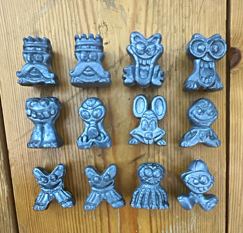 Rare crazy bones - bones, metal