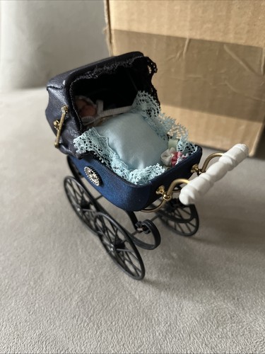 12th scale dolls house - 1/12th,