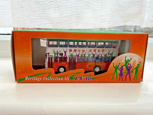 Corgi 44805 new world - 1/76,