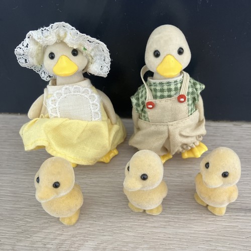 Vintage sylvanian families - sylvanian,