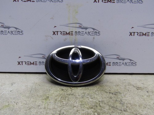 Toyota avensis 2003 2006 front - 2003-2006,