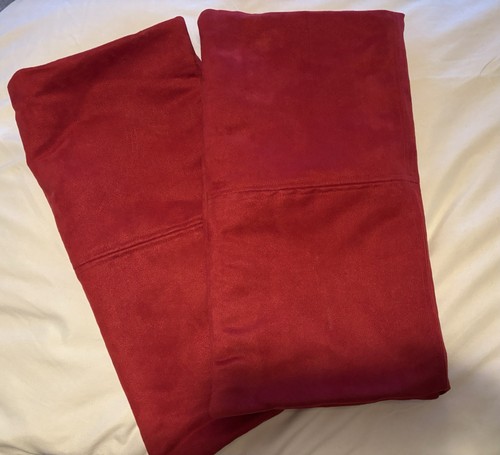Red cushion faux suede - 2,