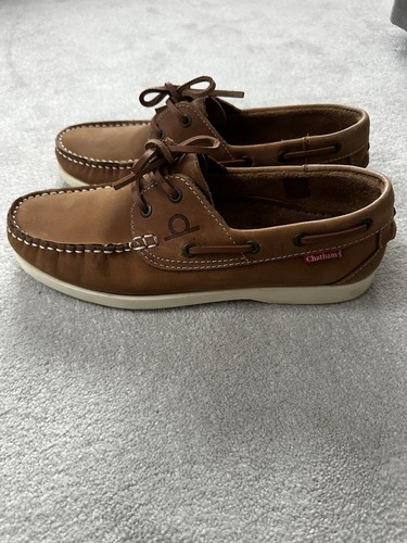 Brown chatham boat shoes size - chatham,