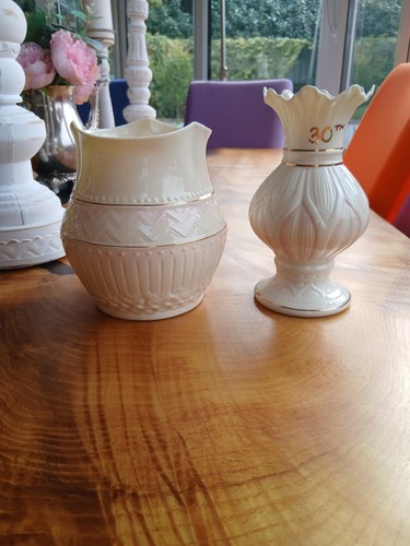 Belleek vase pink - -,