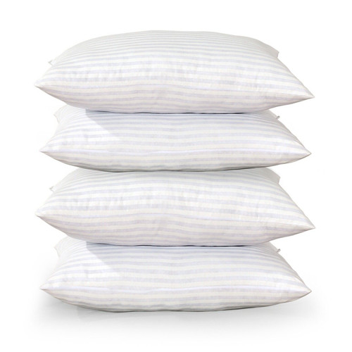 Hotel style bed - style, pillows