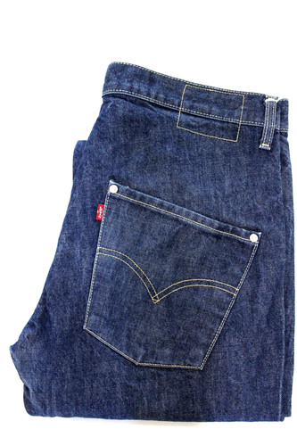 Levi type twisted - 3,