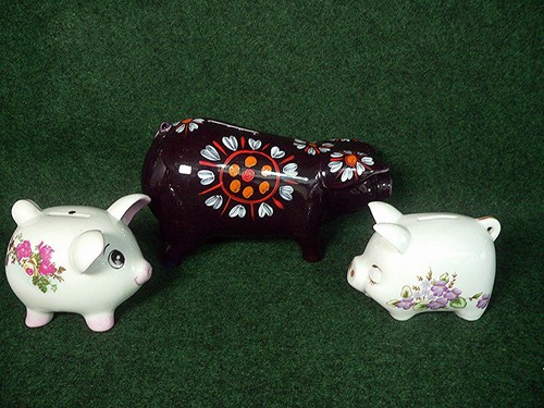Trio vintage ceramic piggy - vintage,