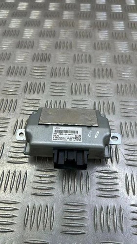 Ford mondeo hatchback - ford, v