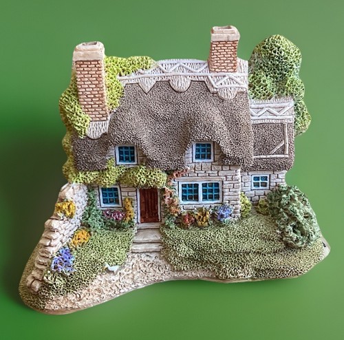 Lilliput lane derwent dale - lilliput, derwent-le-dale