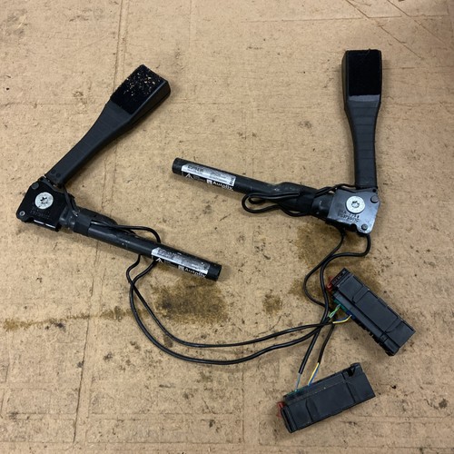 Vauxhall corsa pair seat - of,