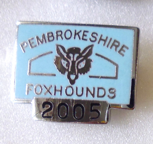 Pembrokeshire foxhunds enamel - foxhunds,