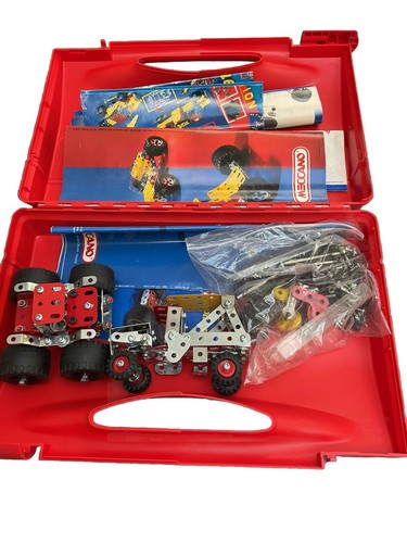 Meccano model construction - 3x,