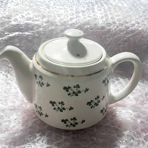 Carrigaline pottery shamrock - carrigaline,
