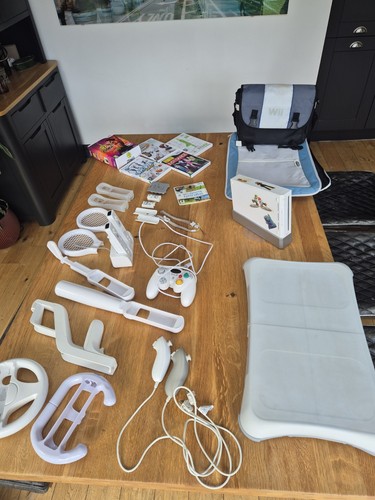 Nintendo wii console bundle - nintendo,