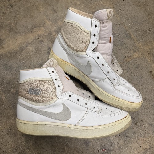 Nike sky force us9 - sky, us9.5