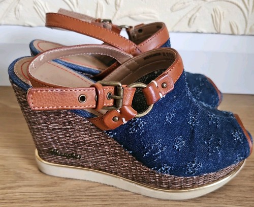 Womens wrangler sandals - size, 5