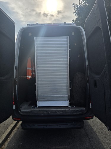 Dna fixed folding van loading - dna,