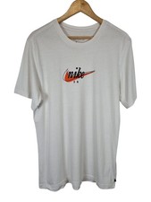 Nike SB Embroidered Logo