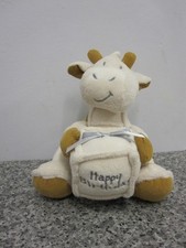 ALFIE THE GIRAFFE HAPPY