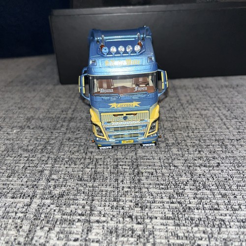 Witte volvo cab - witte;volvo,