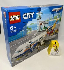 New Lego 60262 City Passenger Airplane Rare Retired Set + Free Christmas tree