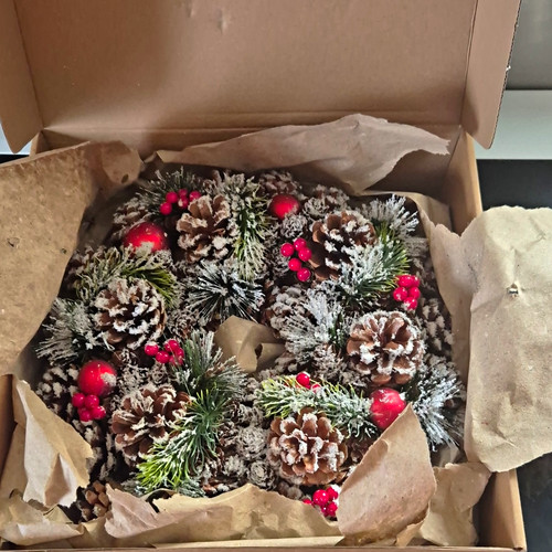 Greenbrokers christmas door - greenbrokers,