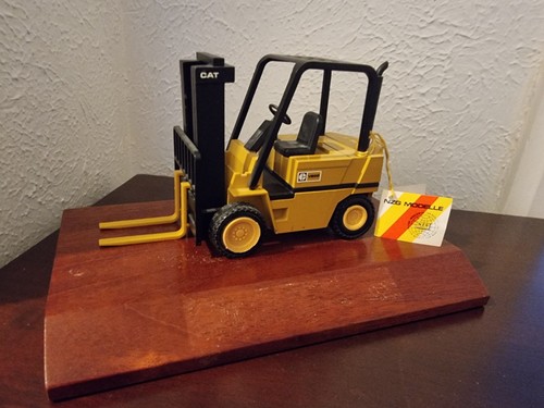 Nzg scale model caterpillar - nzg, of