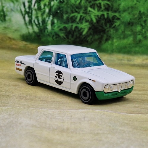 Hot wheels alfa - hot, romeo