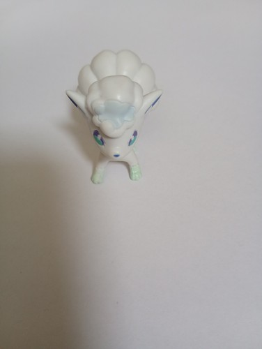 Pokémon vulpix fox figurine - fox,