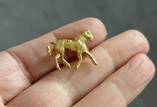Small Gold Tone Horse Brooch, Very Good Condition, See Description