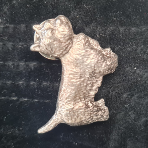 Signed pewter silver tone - signed,