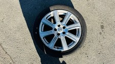 1xGenuine Volvo V40 17”