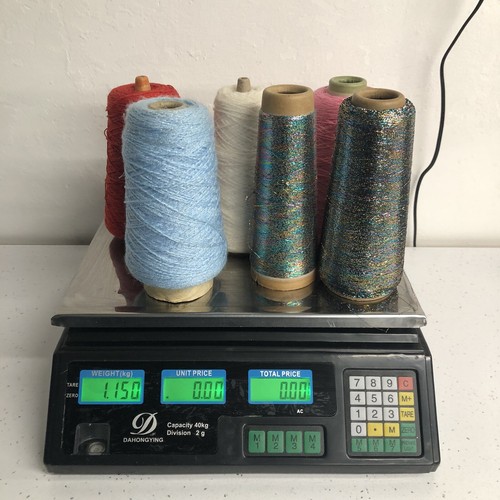 Machine knitting yarn - machine,